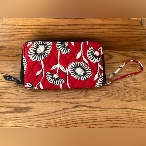 Vera Bradley Zip-Around Wallet - Picture 4 of 6
